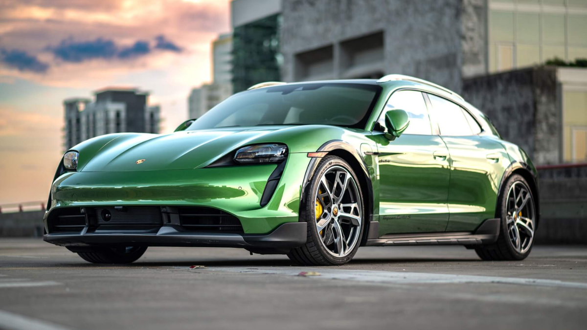 3. Porsche Taycan Facelift