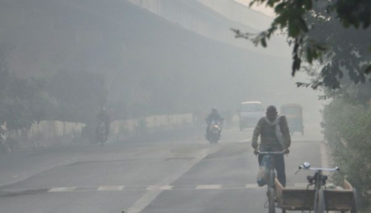 Delhi Chokes Again: 'Severe' Smog Covers City, Schools on High Alarm as AQI Reaches Hazardous Levels