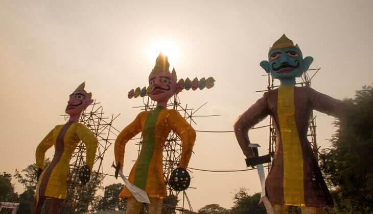 Dussehra 2024 Unique Tradition in Meerut &ndash; Ravana Effigy Given Alcohol Before Burning