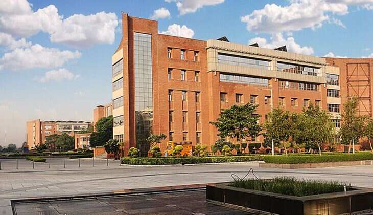 Amity University Eyes U.S.