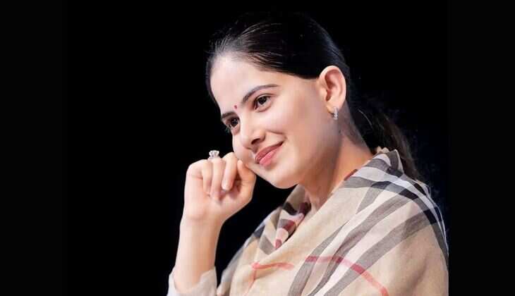 Jaya Kishori Trolled For Rs 2,10,000 Hand Bag At Airport, Netizens Say - 'Sab Moh Maya Hai'