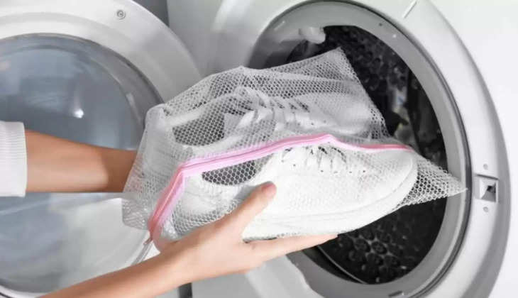 Washing Machines : अब कपड़ों के साथ वॉशिंग मशीन में धो सकते हैं यह 3 चीजें, अपनाए बस यह तरीका