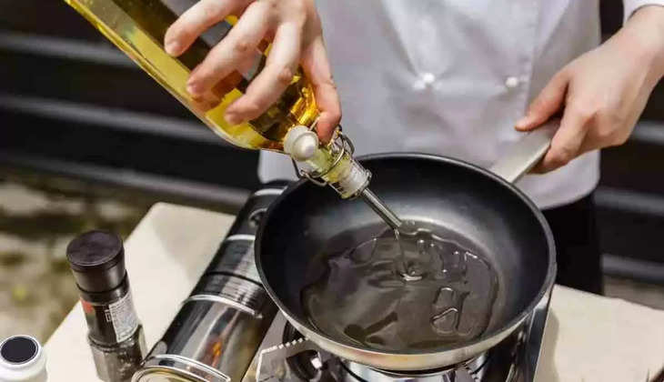 Best Cooking Oil: खाना पकाने के लिए केवल एक ही तेल पर निर्भर क्यों, इस्तेमाल करें कुछ बेहतरीन तेल