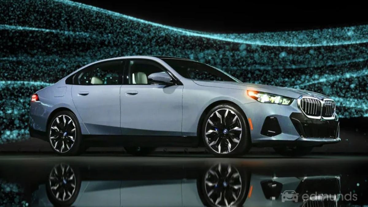 8. BMW i5 M60 and M4 Competition