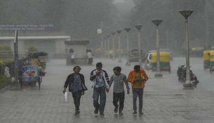 Heavy Rainfall Alert Issued for Karnataka's Coastal Districts