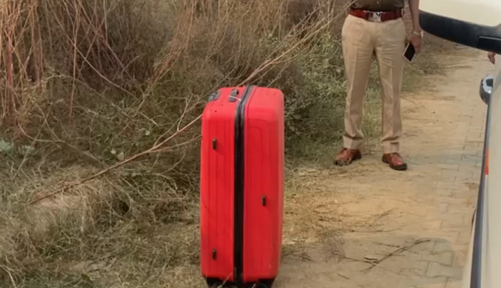 Uttar Pradesh: Woman's Body Found in Suitcase in Hapur Near ATM College on NH-9, Police Launch Investigation