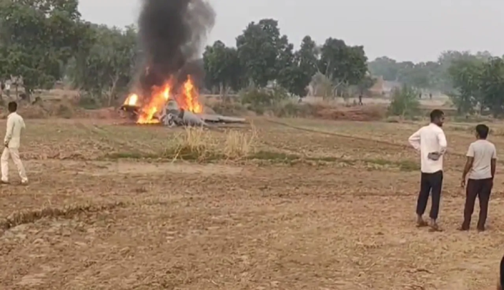 Fireball Close Call: MiG-29 Crash Lands in Agra as Pilots Eject to Safety Amid Air Force Scrutiny