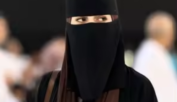 Woman in burqa kidnaps child