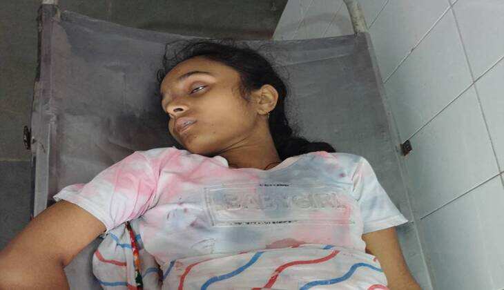 A 16-year-old girl was shot by an unknown biker in Jamu village, Kanpur, causing panic