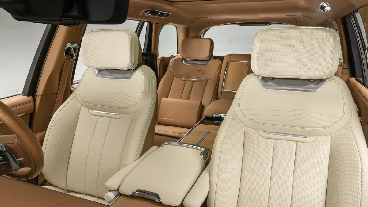 Range Rover SV Ranthambore Edition Roars Into India: Limited to 12 Units with Tiger-Inspired Design!