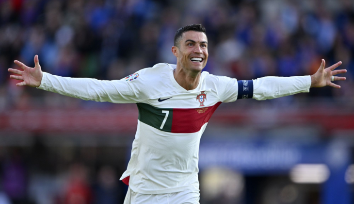  Cristiano Ronaldo Makes History