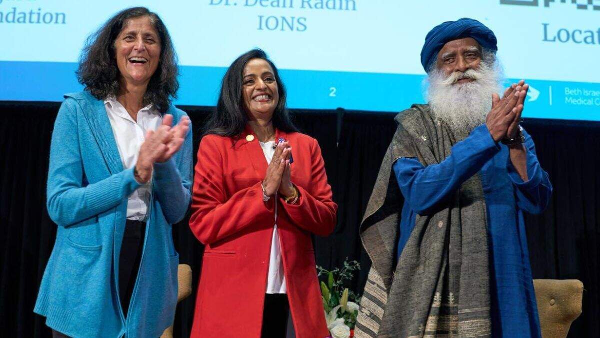 Sadhguru, NASA Astronaut Sunita Williams and Scientist Kavya Manyapu Discuss Science, Consciousness and Space Exploration at Harvard Event