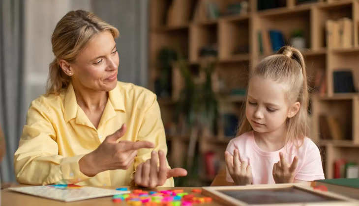 Parenting Tips: इन चीजों के बिना बच्चों को न छोड़े अकेला, वरना बाद में पड़ेगा पछताना 