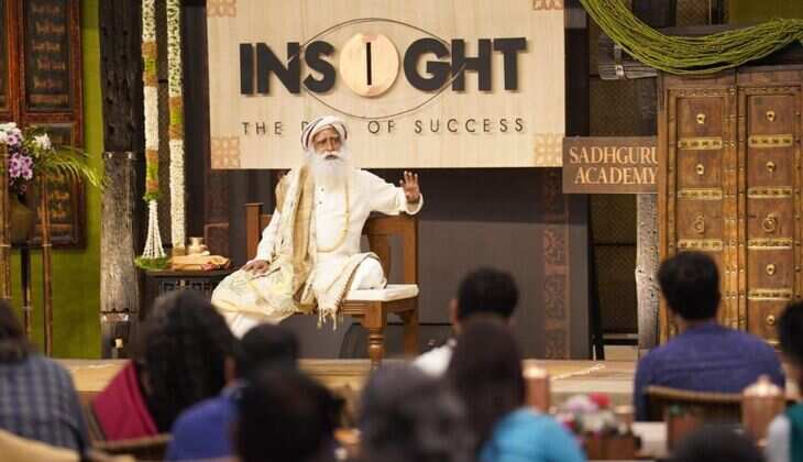 AI Will End the Era of “Intellectual Coolies,” Says Sadhguru at INSIGHT: The DNA of Success 2025