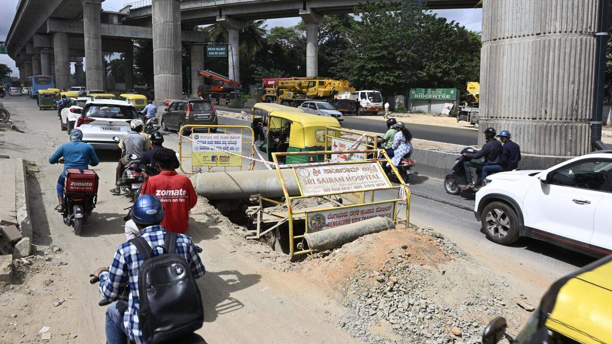 Road Hazards Persist at Dairy Circle, Bangalore Ongoing BWSSB Work