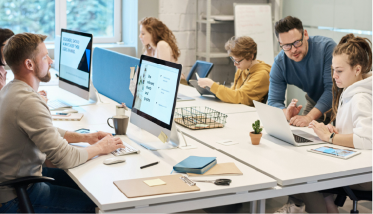 Gen Z&rsquo;s Casual Language Shakes Up Workplaces, Jobs on the Line