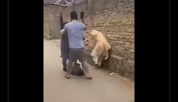 Viral Video: Son Assaults Parents in Public with Slippers, Sparks Outrage