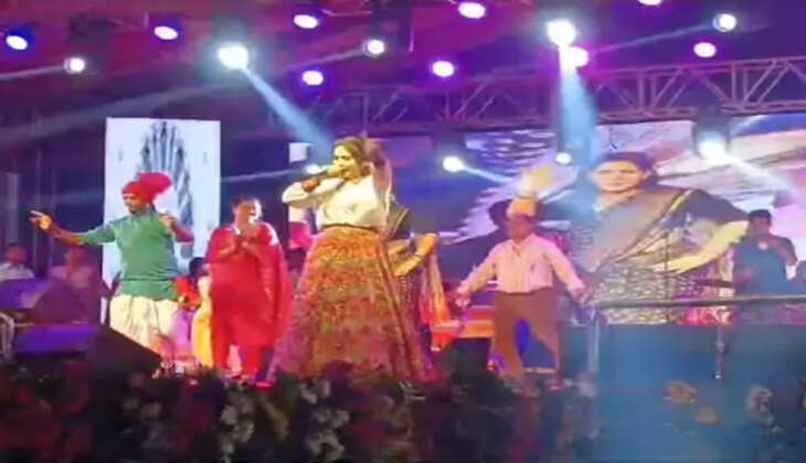 SDM Neetu Rani Dance Video