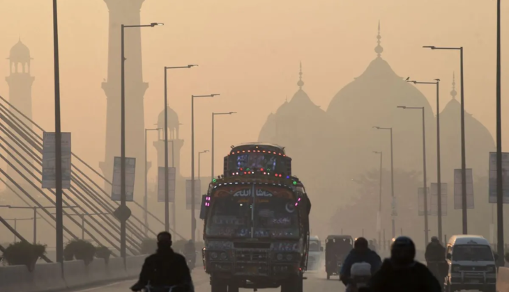 Lahore's Green Lockdown Begins: Smog Hotspots Face Diwali Crackdown on Pollution!