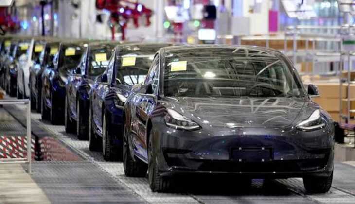 Tesla's New Job Opportunity: Earn ₹4,000 per Hour by Training Robots